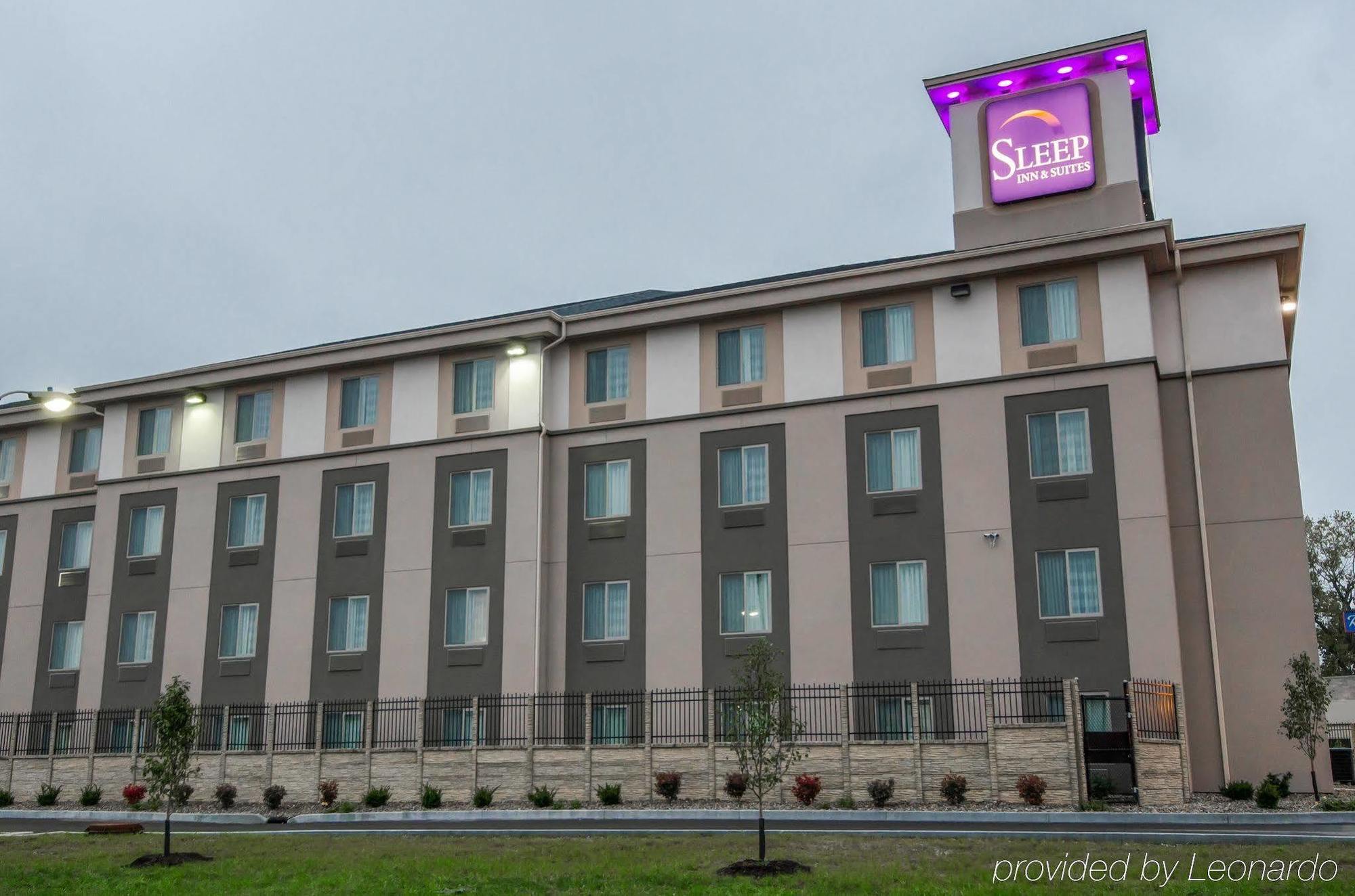Sleep Inn & Suites And Conference Center Downtown Indianápolis Exterior foto